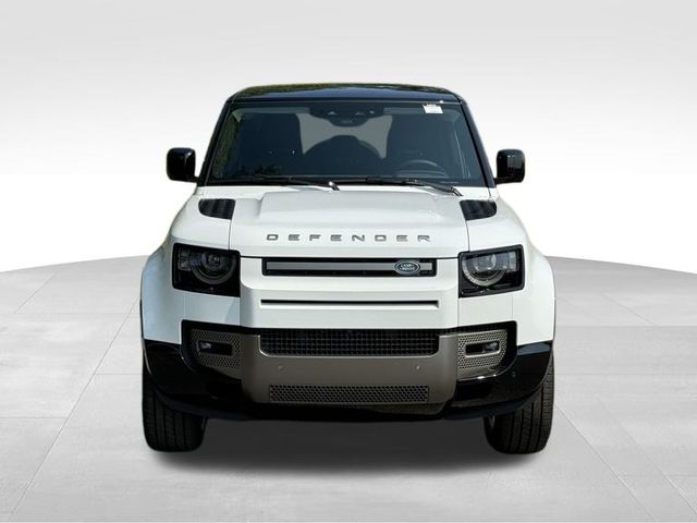 2025 Land Rover Defender 110 X-Dynamic SE 8