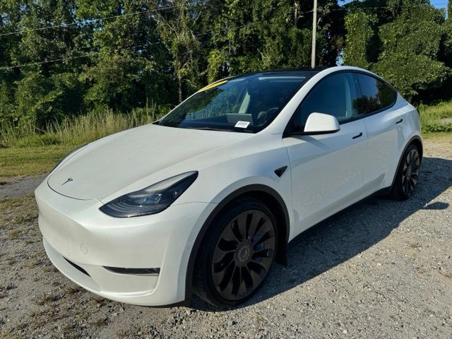 Used 2022 White Tesla Performance image 4