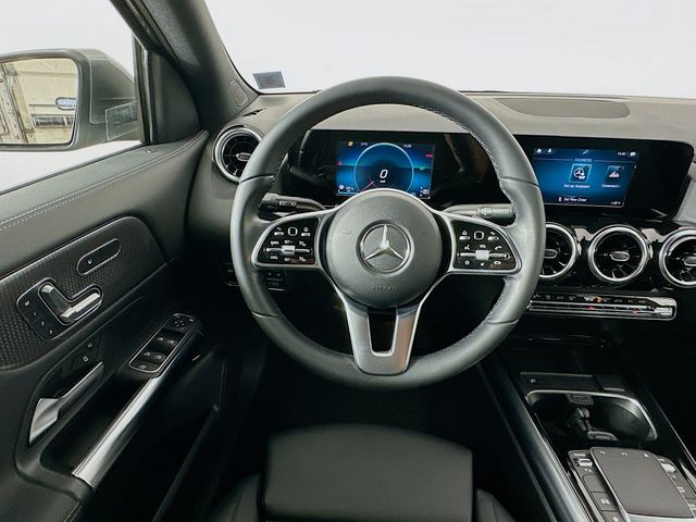 2021 Mercedes-Benz GLA GLA 250 11