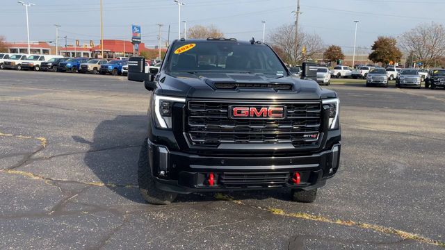 2024 GMC Sierra 2500HD AT4 3