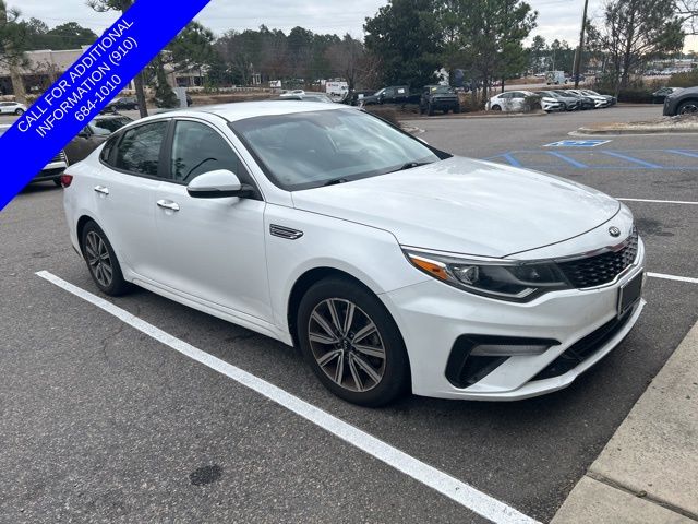 2019 Kia Optima LX's photo