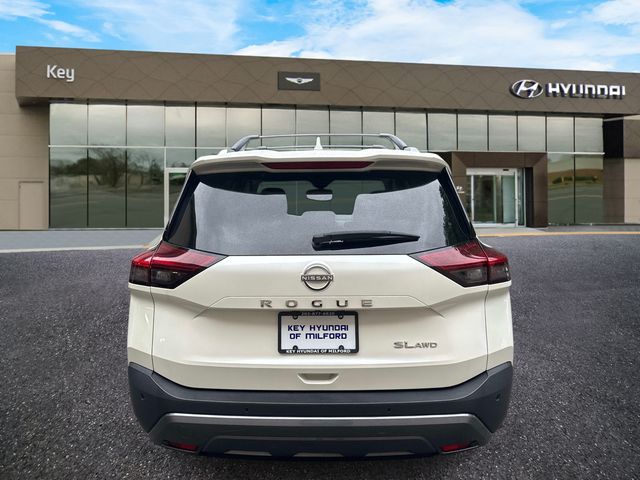 2023 Nissan Rogue - Image 8