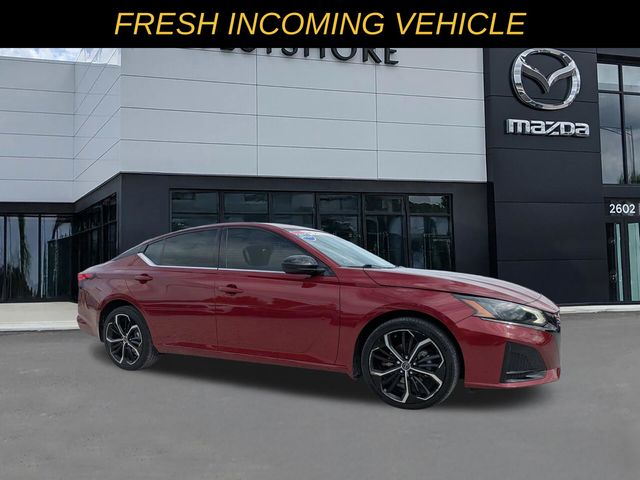 Red (Scarlet Ember Tintcoat) 2023 Nissan Altima Sedan All-Wheel Drive Continuously Variable Transmission
