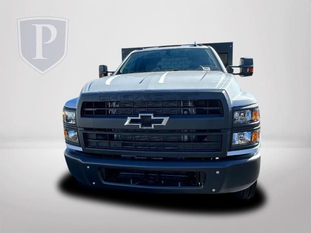 2023 Chevrolet Silverado 5500HD Work Truck 9