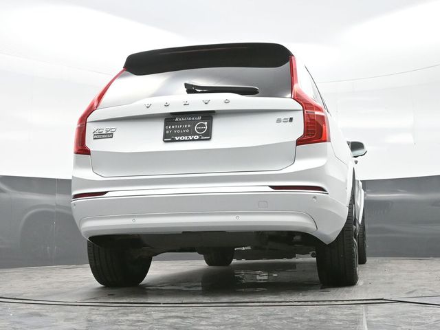 2024 Volvo XC90 B5 Plus photo