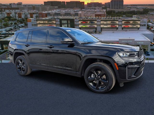 Diamond Black Crystal Pearlcoat 2026 Jeep Grand Cherokee L Limited 4WD SUV / Crossover Four-Wheel Drive 8-Speed Automatic