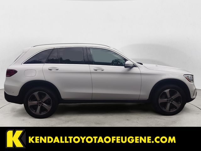 Used 2022 White Mercedes-Benz GLC 300 image 6