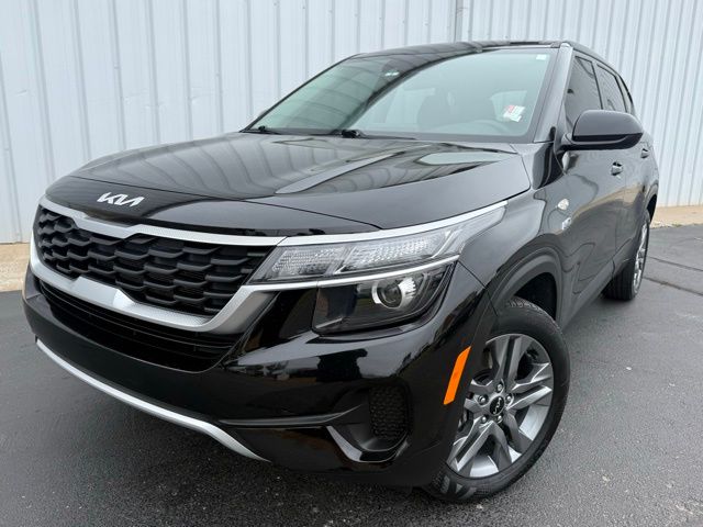 used 2023 Kia Seltos car, priced at $21,256