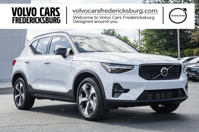 Cloud Blue 2026 Volvo XC40 SUV / Crossover All-Wheel Drive Automatic