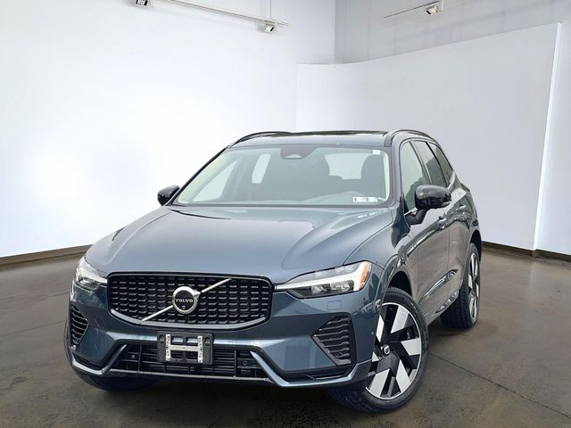 2024 Volvo XC60 Recharge Plug-In Hybrid T8 Plus Dark Theme