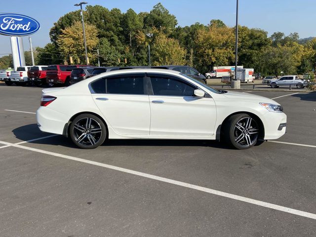 2017 Honda Accord Sport 2