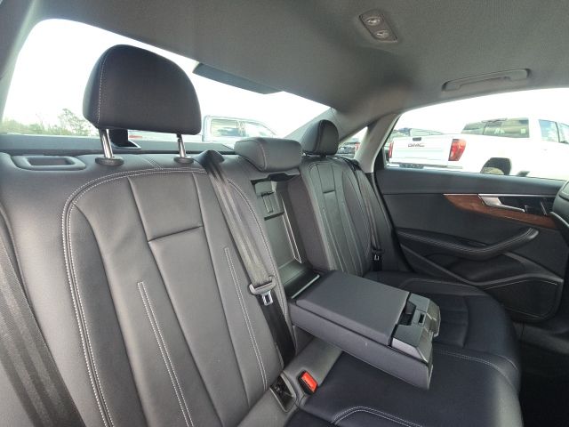 2022 Audi A4 40 Premium Plus:B02144