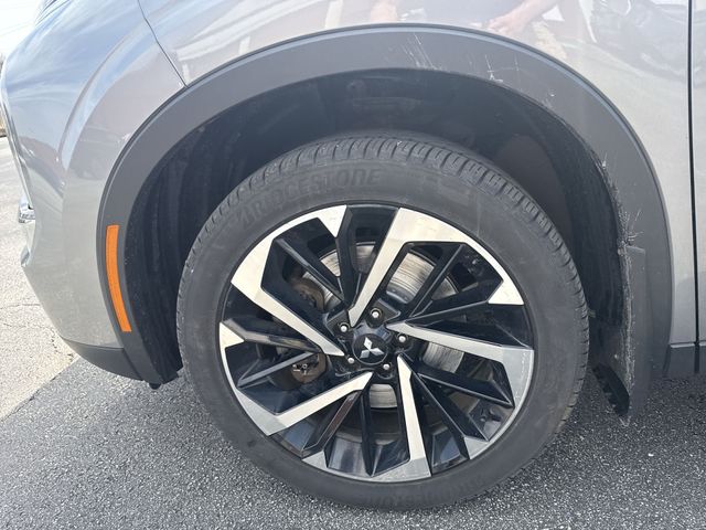 Certified Used 2022  Mitsubishi SE Launch Edition image 12