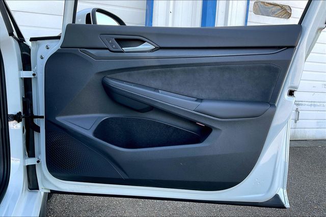 2024 Volkswagen Golf Gti 2.0T S photo
