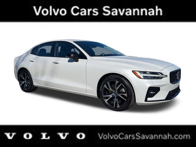 2025 Volvo S60 B5 Core FWD