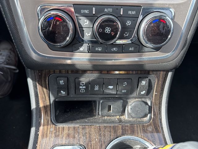 2016 GMC Acadia Denali photo