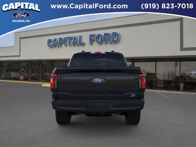 2025 Ford F-150 Lightning photo 4