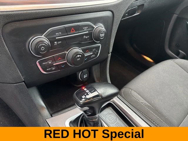 2022 Dodge Charger SXT photo