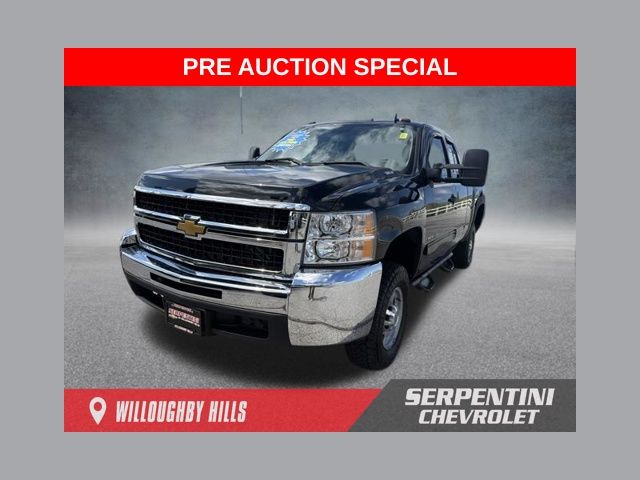 Black 2009 Chevrolet Silverado 2500HD Pickup Truck Four-Wheel Drive 6-Speed Automatic Overdrive