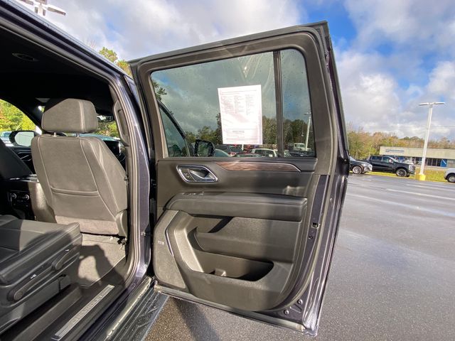 2023 Chevrolet Suburban LT 36