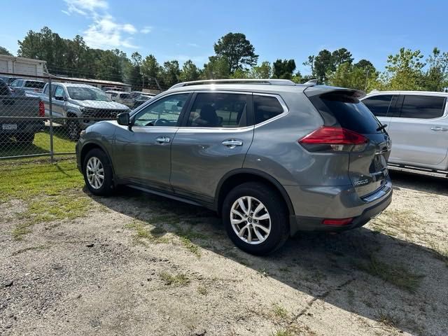 2017 Nissan Rogue SV 3