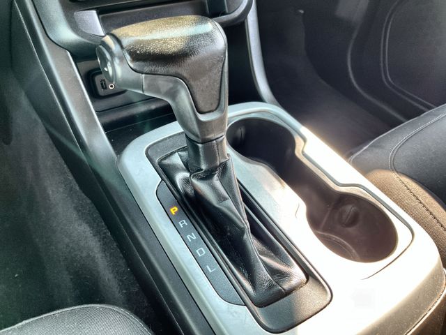 Used 2019 White Chevrolet LT image 21