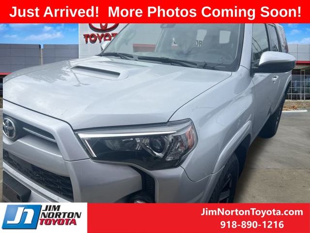 2024 Toyota 4Runner TRD Off-Road 2