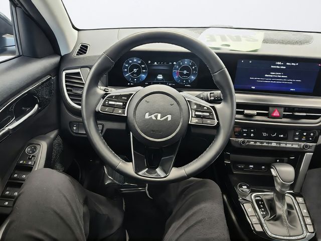 Used 2024 Kia Seltos SUV