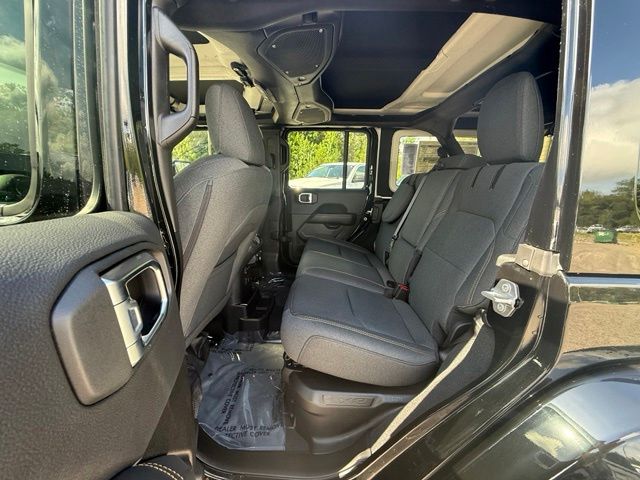 Used 2024 Jeep Wrangler SUV