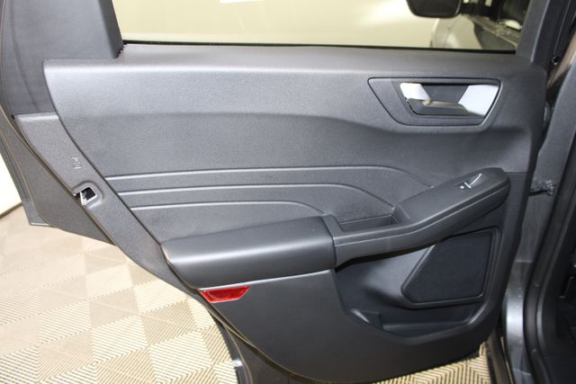 2025 Ford Escape ST-Line photo 7