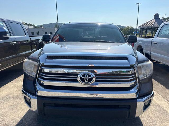 Used 2017 Gray Toyota SR5 image 2