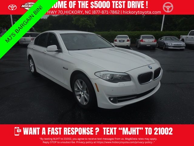 2013 BMW 5 Series 528i Sedan's photo