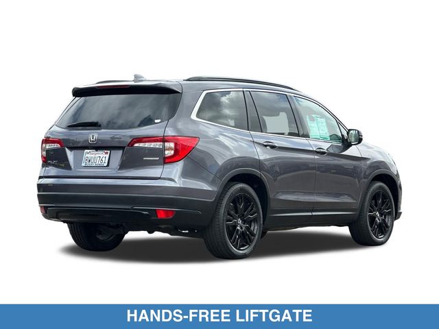 View vehicle photo 6
