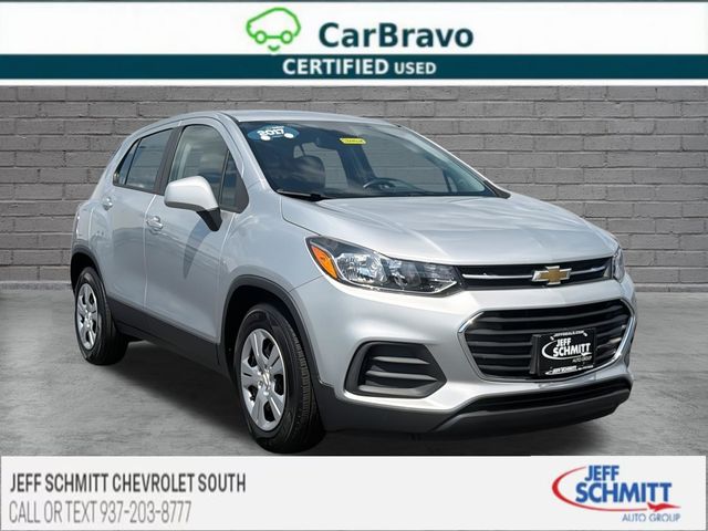 Silver Ice Metallic 2017 Chevrolet Trax SUV / Crossover Front-Wheel Drive 6-Speed Automatic