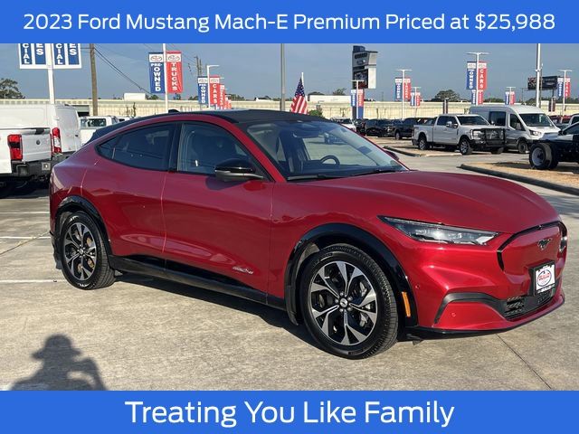Rapid Red Metallic Tinted Clearcoat 2023 Ford Mustang Mach-E SUV / Crossover Rear-Wheel Drive Automatic