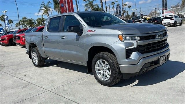 2024 Chevrolet Silverado 1500 RST 3