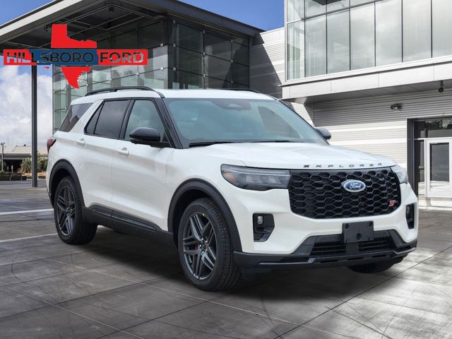 2025 Star White Metallic Tri-Coat Ford Explorer ST 4X4 SUV