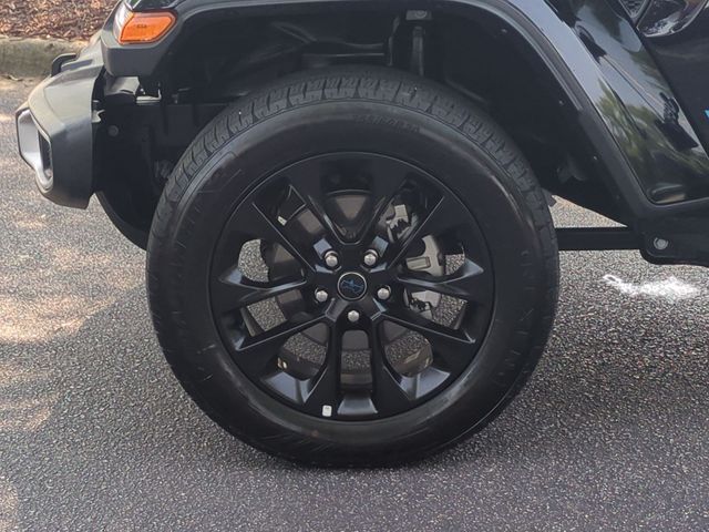 Used 2025 Black Jeep Sahara 4xe image 10
