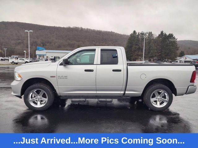 Bright Silver Metallic Clearcoat 2017 RAM 1500 Express Quad Cab 4WD Pickup Truck Four-Wheel Drive 8-Speed Automatic
