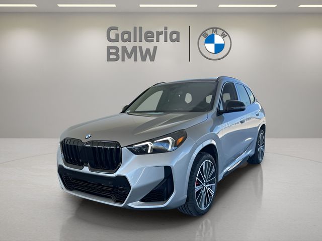2026 BMW X1 28i's photo