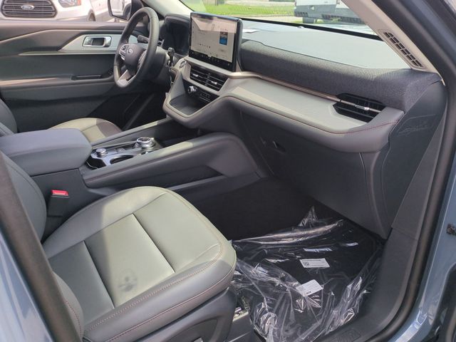 New 2026 Vapor Blue Metallic Ford Active image 43