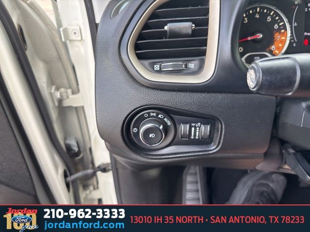 Used Car 2017 Jeep Renegade  Latitude For Sale Under $15,000 In San Antonio, Texas