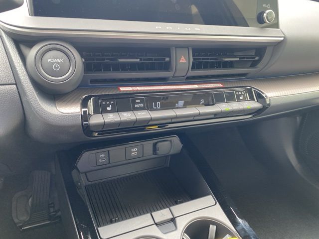 2025 Toyota Prius Limited photo