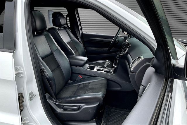 Used 2020 White Jeep Altitude image 28