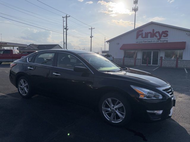 Super Black Clearcoat 2013 Nissan Altima 2.5 SV Sedan Front-Wheel Drive Continuously Variable Transmission