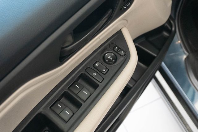 Used 2025 Honda Odyssey Van