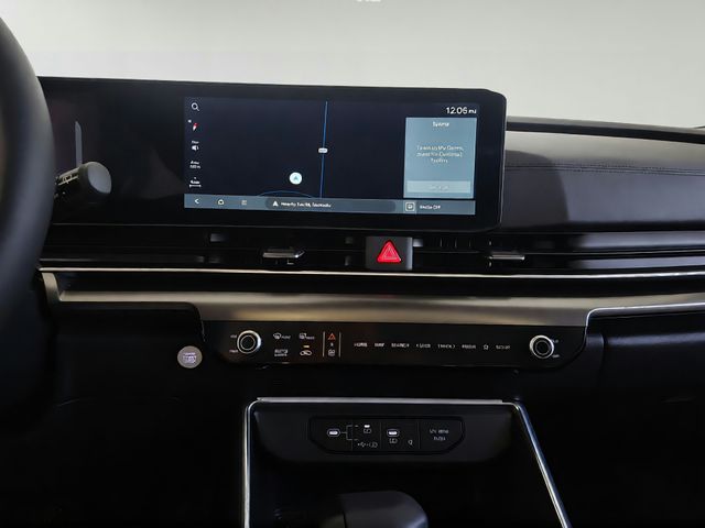 Used 2026 Kia Carnival Van