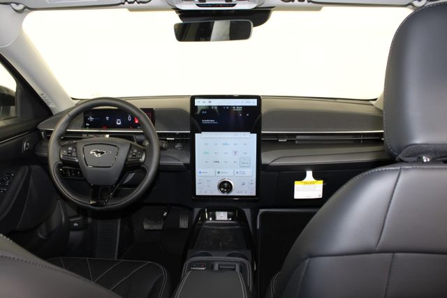 2025 Ford Mustang Mach-E Select photo