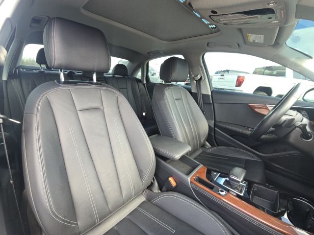 2022 Audi A4 40 Premium Plus:B02144