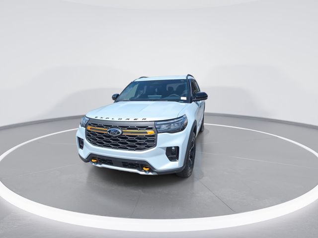 New 2026 Space White Metallic Ford Tremor® image 3